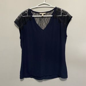 Lace Tee-Shirt